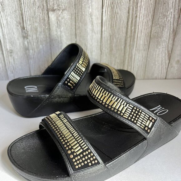 Slip on sandals, black w gold beads on straps, size 8 US - Picture 12 of 16